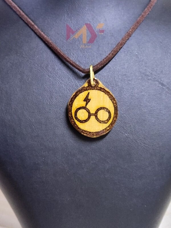 Harry Potter Gözlük Deseni Baskılı Ahşap Kolye