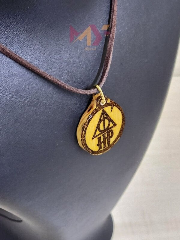 Harry Potter Ölüm Yadigarları Baskılı Ahşap Kolye